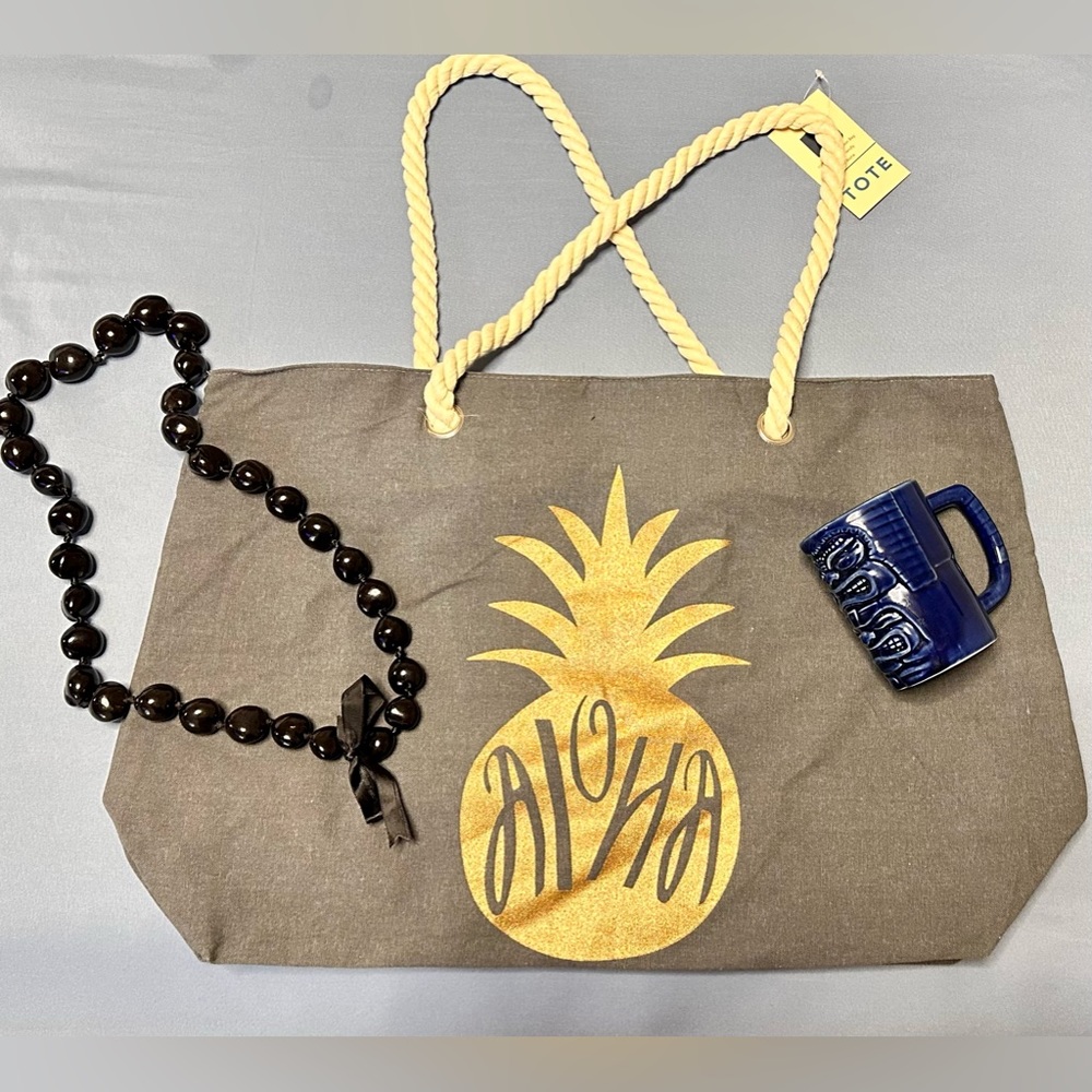 100% ALOHA! Large Hawaiian Tote!